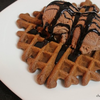 waffle de chocolate triplo vegano - chubby vegan